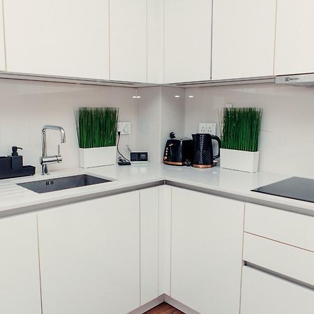 Апартаменты 2 Bed Flat Лондон Экстерьер фото